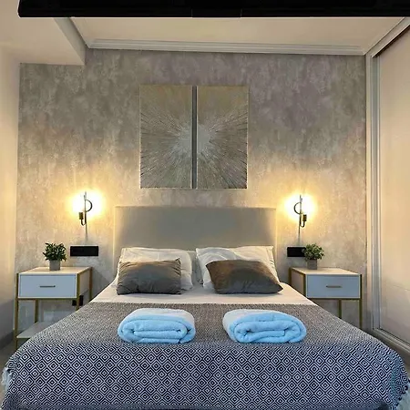 Amazing Suite, Center Vigo