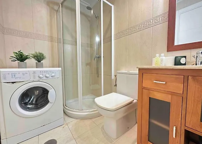 Amazing Suite, Center *