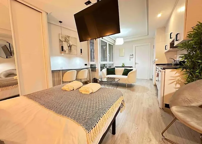 דירה Amazing Suite, Center *